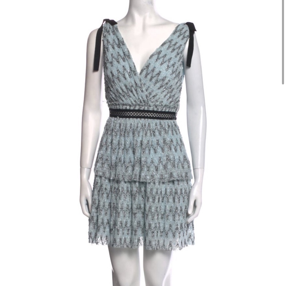 Self portrait Chic Black and White Sleeveless Dress size 2